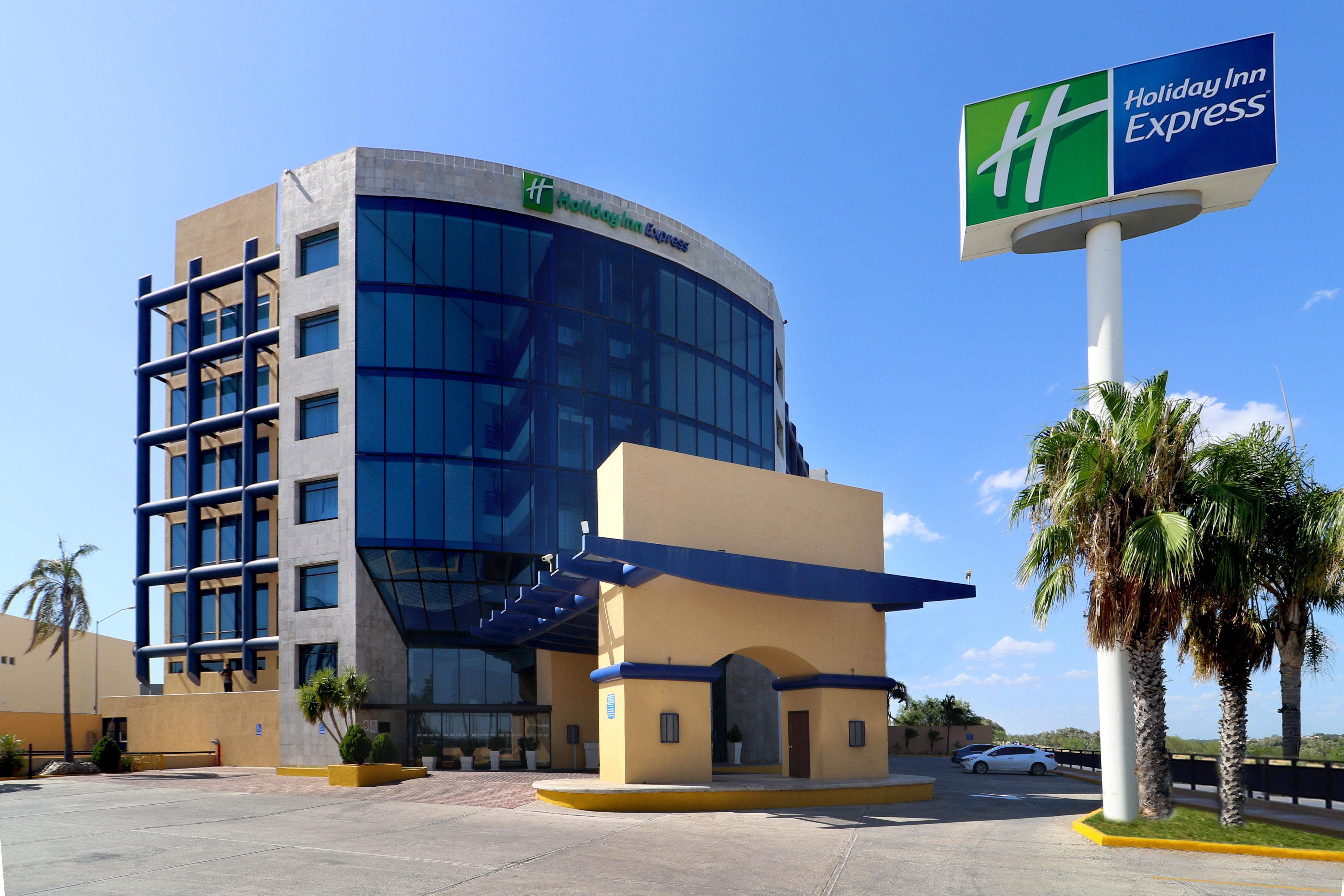 Holiday Inn Express Nuevo Laredo, An Ihg Hotel Exterior photo